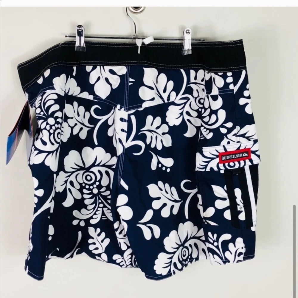 NEW Quicksilver Board shorts Swim Suit Trunks 486